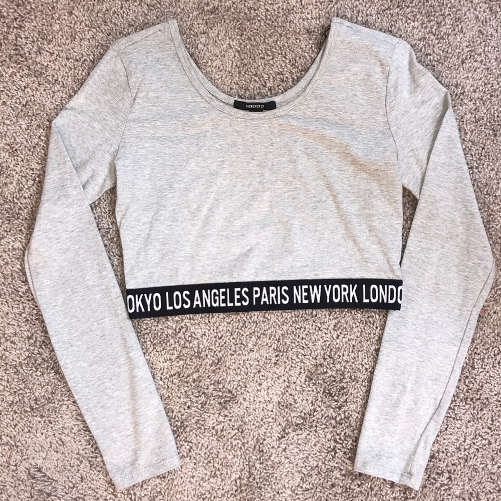 Long sleeve crop top